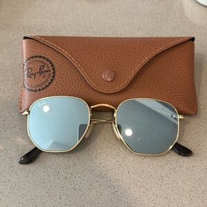 Mirrored Ray ban sunglasses